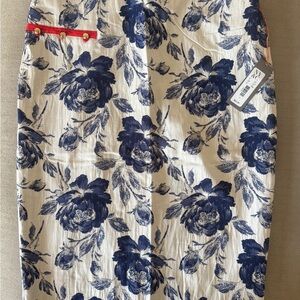 Eva Mendes Blue Floral Skirt with Red Accents